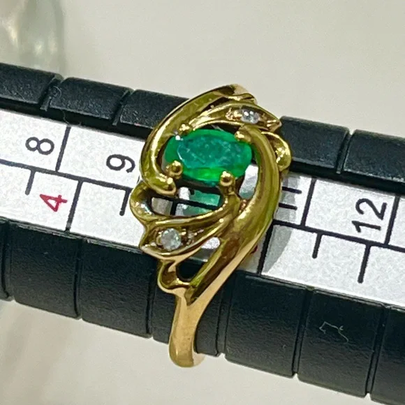 10KG Emerald Diamond Ring - Picture 4 of 4